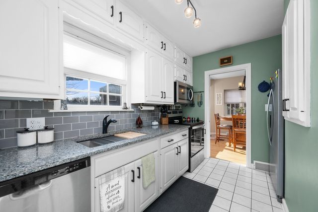 3237 14 Street, Rock Island, IL 61201