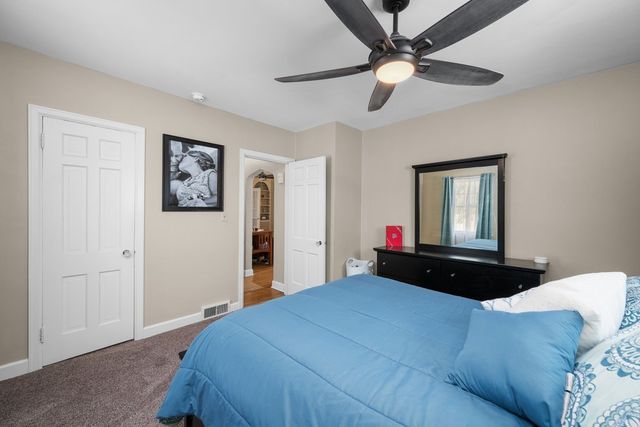 3237 14 Street, Rock Island, IL 61201