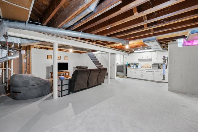 3237 14 Street, Rock Island, IL 61201