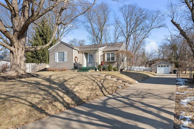 3237 14 Street, Rock Island, IL 61201