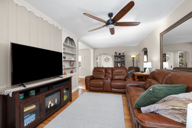 3237 14 Street, Rock Island, IL 61201