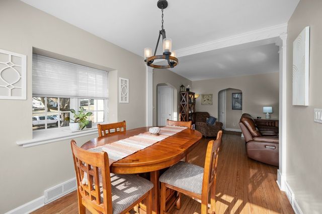 3237 14 Street, Rock Island, IL 61201