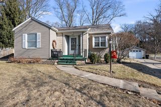 3237 14 Street, Rock Island, IL 61201