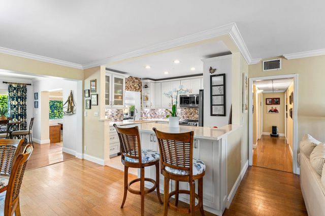 865 NE 5th Street, Deerfield Beach, FL 33441