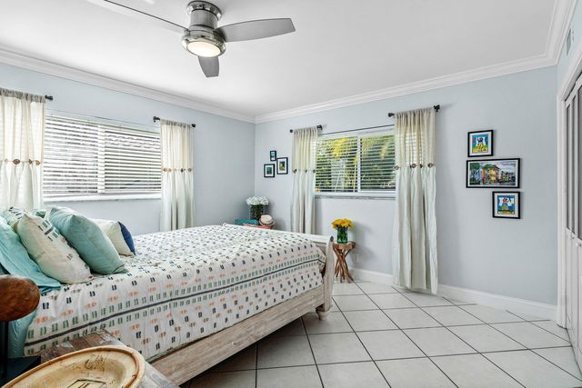 865 NE 5th Street, Deerfield Beach, FL 33441