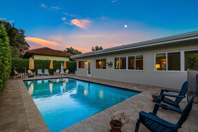 865 NE 5th Street, Deerfield Beach, FL 33441