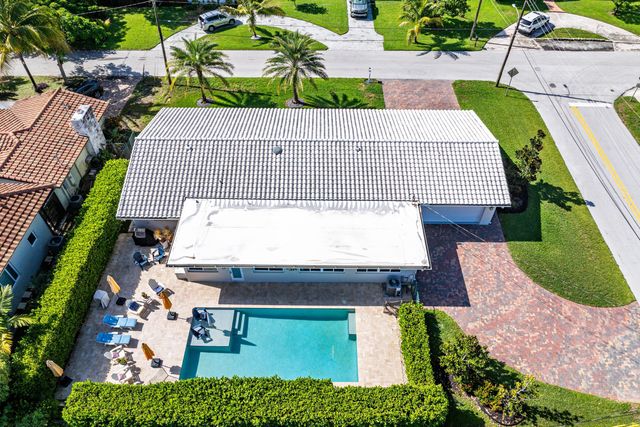 865 NE 5th Street, Deerfield Beach, FL 33441