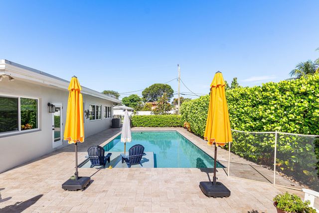 865 NE 5th Street, Deerfield Beach, FL 33441