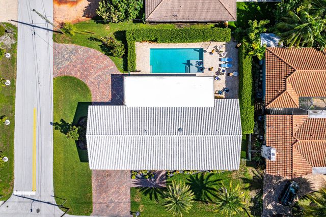 865 NE 5th Street, Deerfield Beach, FL 33441