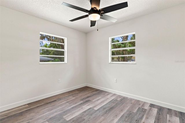 6204 ASHLAND AVENUE, Leesburg, FL 34748