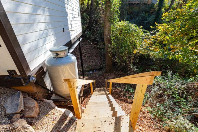 32 Waynesville Avenue, Asheville, NC 28806