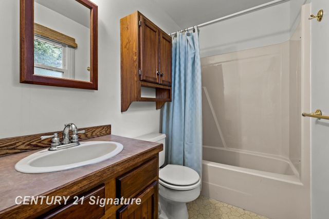 4140 Firethorn Drive, Saginaw, MI 48603