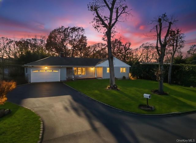 11 Industrial Boulevard, Riverhead, NY 11901