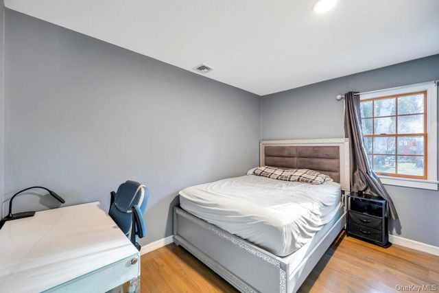 11 Industrial Boulevard, Riverhead, NY 11901