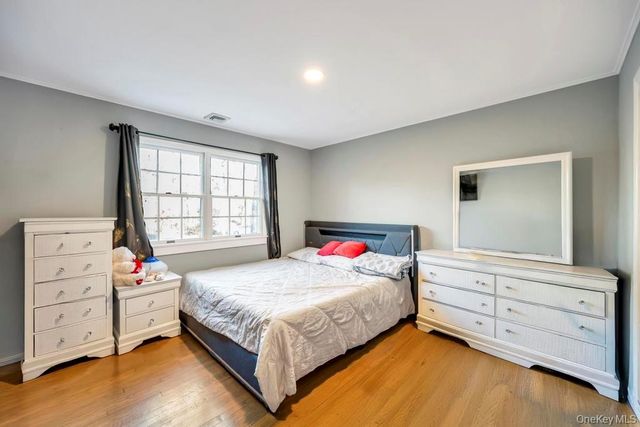 11 Industrial Boulevard, Riverhead, NY 11901