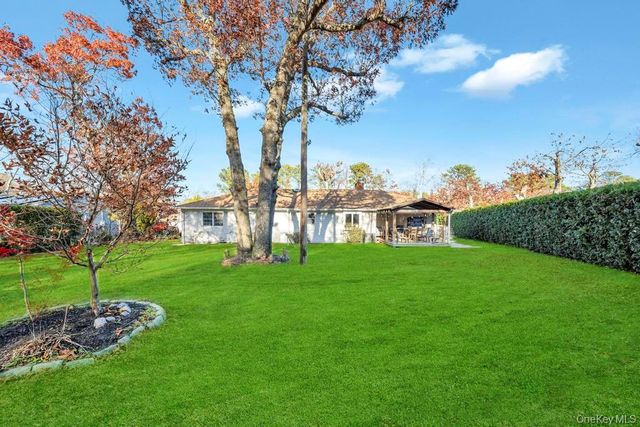 11 Industrial Boulevard, Riverhead, NY 11901