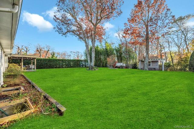 11 Industrial Boulevard, Riverhead, NY 11901