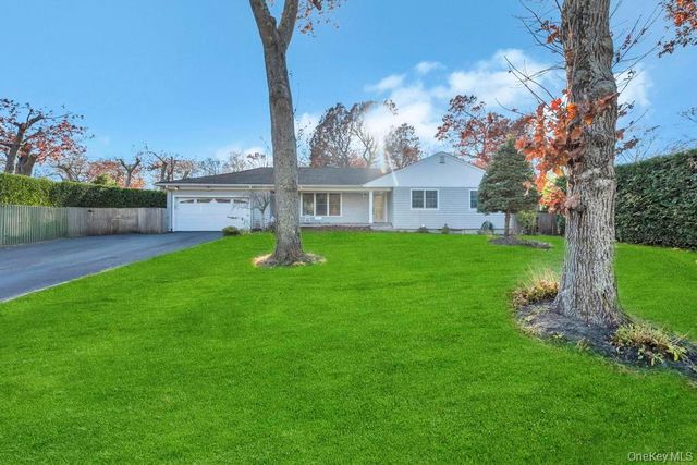 11 Industrial Boulevard, Riverhead, NY 11901