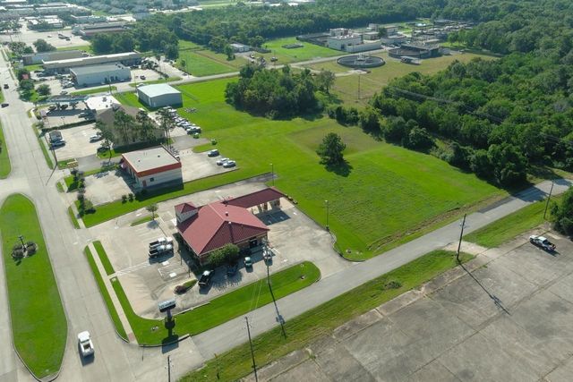 1100 6th Street, La Porte, TX 77571