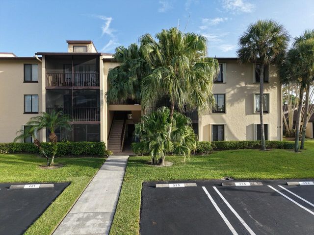 617 SEA PINE Way E1, Greenacres, FL 33415