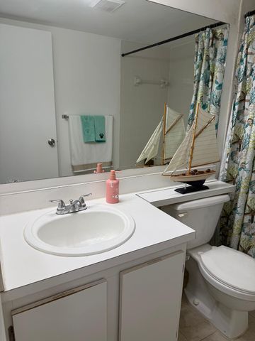 617 SEA PINE Way E1, Greenacres, FL 33415