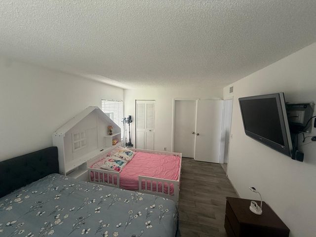 617 SEA PINE Way E1, Greenacres, FL 33415
