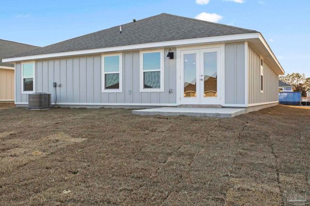 2049 Limpkin St, Cantonment, FL 32533