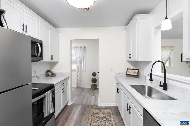1345 10TH ST, Waynesboro, VA 22980