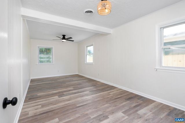 1345 10TH ST, Waynesboro, VA 22980