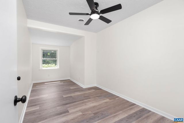 1345 10TH ST, Waynesboro, VA 22980