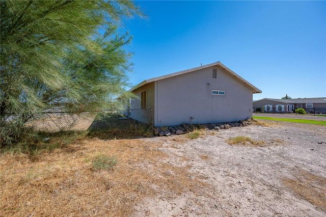 2126 E Lone Star Drive, Mohave Valley, AZ 86440
