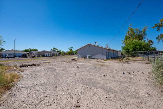 2126 E Lone Star Drive, Mohave Valley, AZ 86440