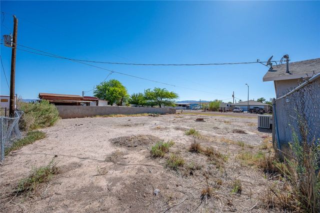2126 E Lone Star Drive, Mohave Valley, AZ 86440