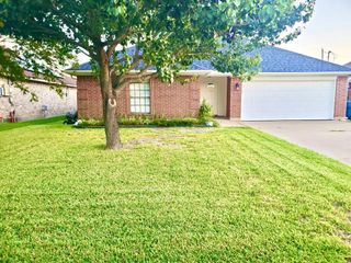 2927 30th Ave N, Texas City, TX 77590