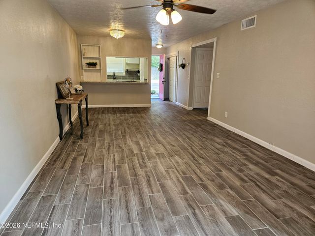 4836 ATLANTIC Boulevard 106, Jacksonville, FL 32207