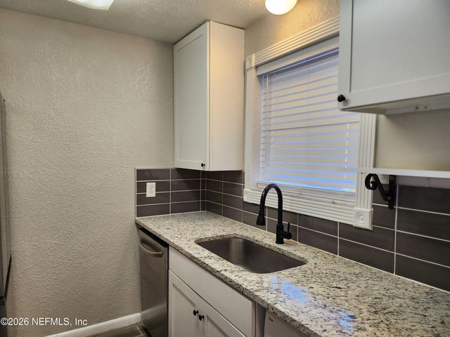 4836 ATLANTIC Boulevard 106, Jacksonville, FL 32207