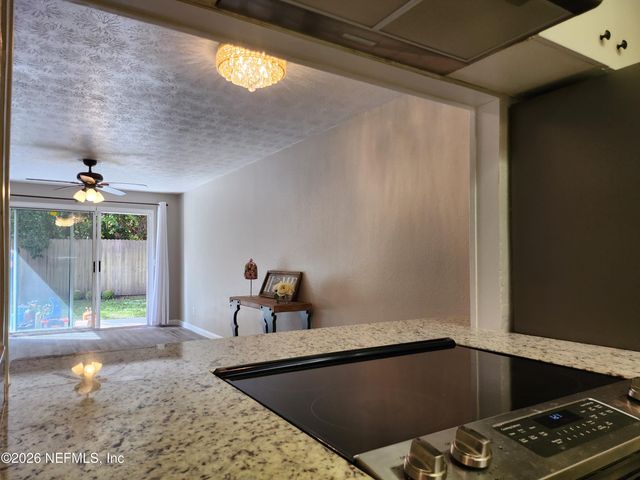 4836 ATLANTIC Boulevard 106, Jacksonville, FL 32207