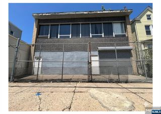 87 Maple Avenue, Irvington, NJ 07111