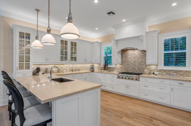 110 SEA Lane, Delray Beach, FL 33483