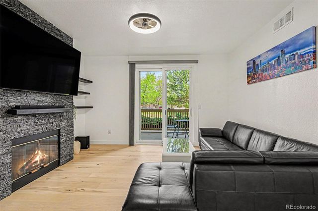1691 W Canal Circle 1115, Littleton, CO 80120