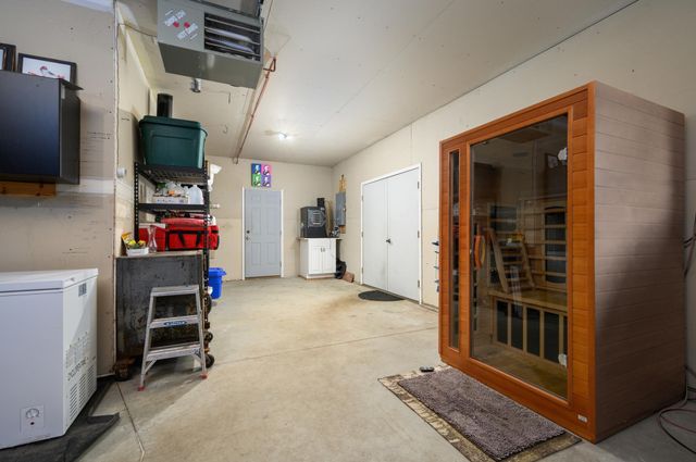 255 Golden Bear Lane, Zumbrota, MN 55992