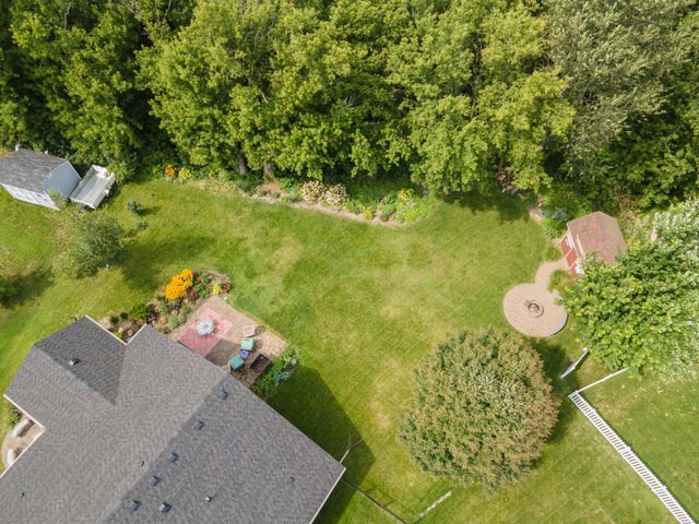 255 Golden Bear Lane, Zumbrota, MN 55992