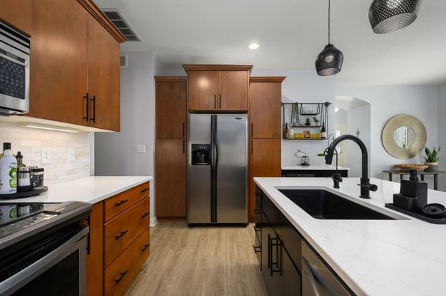 255 Golden Bear Lane, Zumbrota, MN 55992