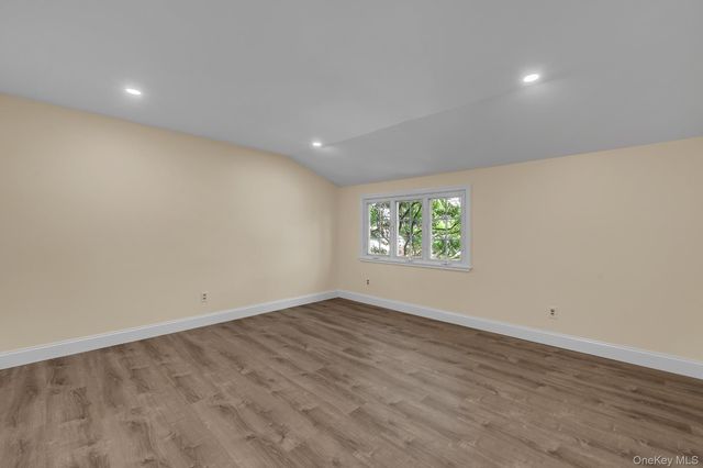 170 Park Lane, Massapequa, NY 11758