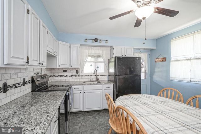 125 CORNELL AVE, Stratford, NJ 08084