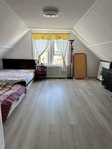 77-02 164th Street, Fresh Meadows, NY 11366