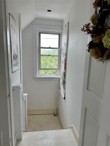 77-02 164th Street, Fresh Meadows, NY 11366