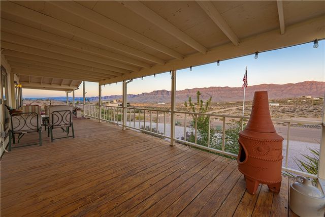 875 E Kanab Lane, Meadview, AZ 86444
