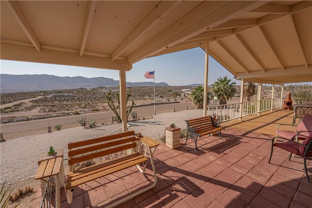 875 E Kanab Lane, Meadview, AZ 86444