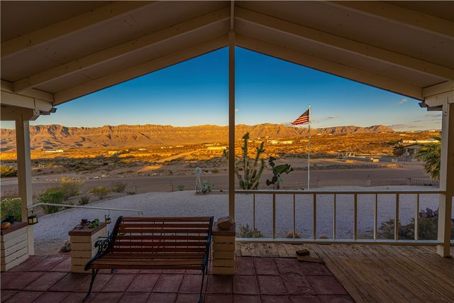 875 E Kanab Lane, Meadview, AZ 86444